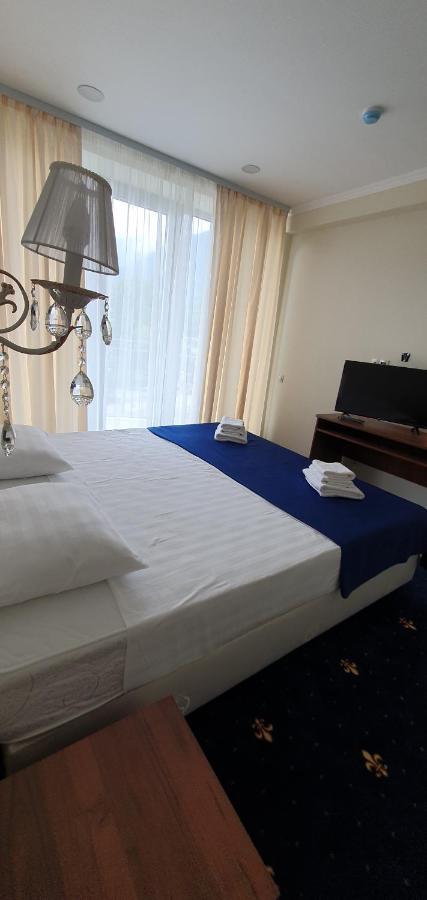 Evropa Hotel กากรา ภายนอก รูปภาพ