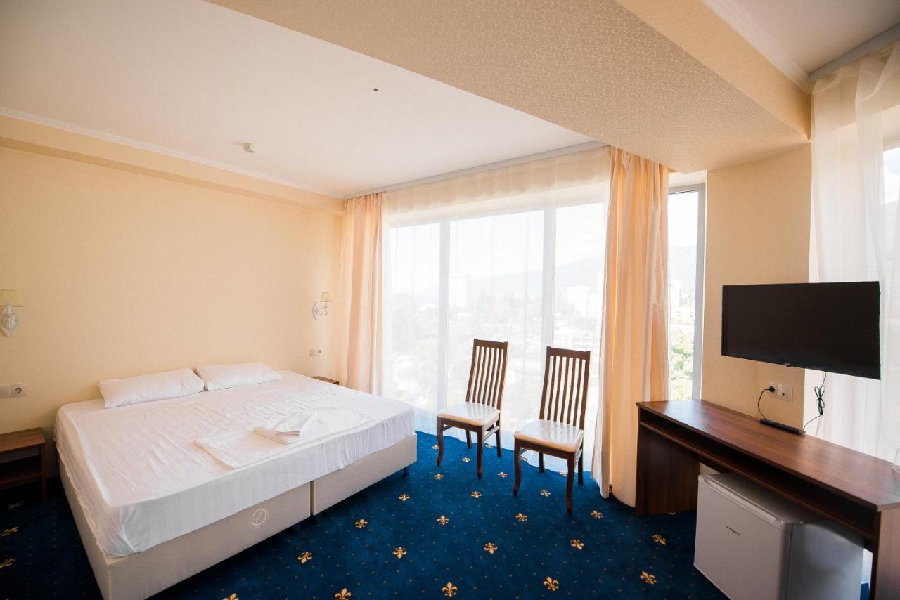 Evropa Hotel กากรา ภายนอก รูปภาพ